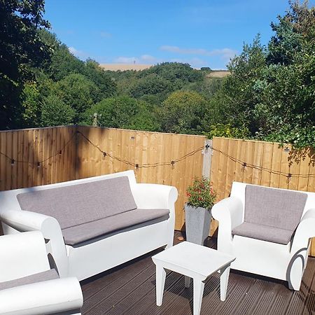Bijou Coastal Apartment In Polperro With Hot Tub Onsite Parking Downhill Walk To Village Eksteriør billede
