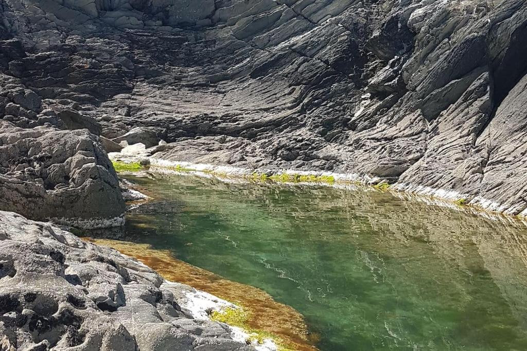 Bijou Coastal Apartment In Polperro With Hot Tub Onsite Parking Downhill Walk To Village Eksteriør billede