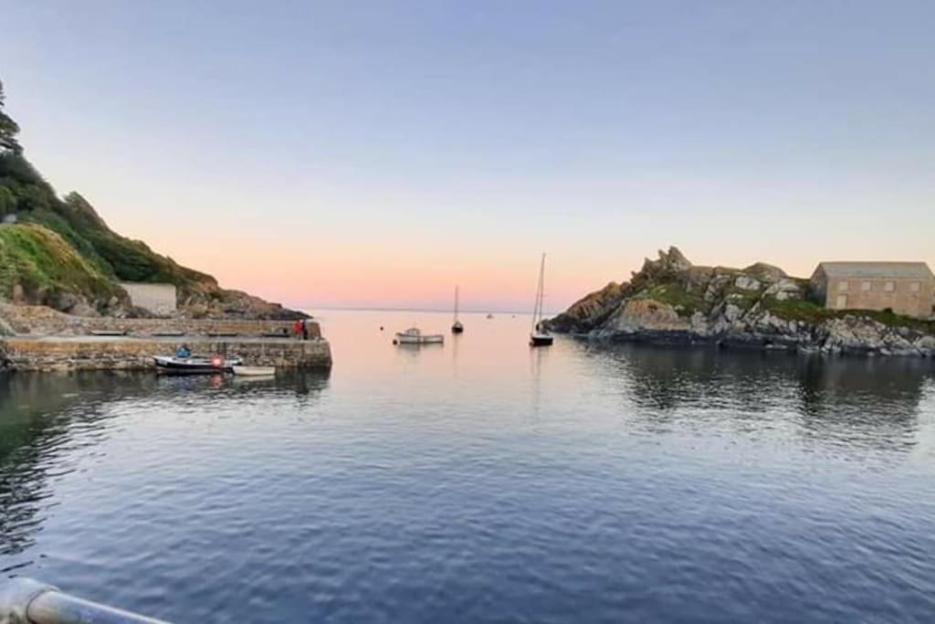 Bijou Coastal Apartment In Polperro With Hot Tub Onsite Parking Downhill Walk To Village Eksteriør billede