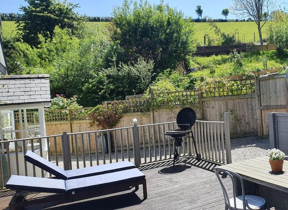 Bijou Coastal Apartment In Polperro With Hot Tub Onsite Parking Downhill Walk To Village Eksteriør billede
