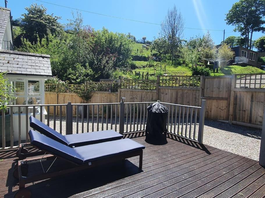 Bijou Coastal Apartment In Polperro With Hot Tub Onsite Parking Downhill Walk To Village Eksteriør billede